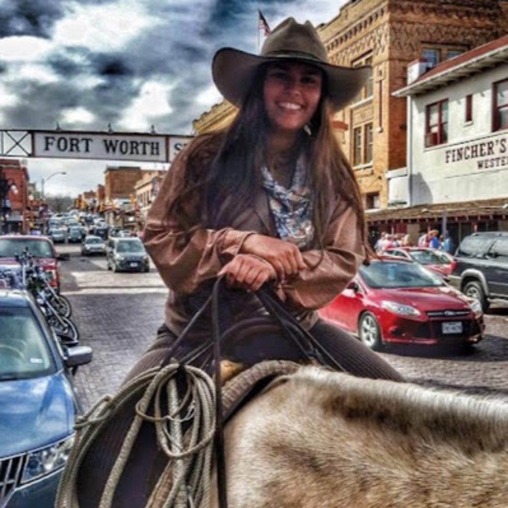 Meet your Posher, Isabelle